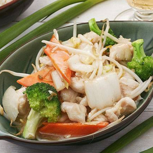 16. Chicken with Mixed Vegetables 杂菜鸡丁
