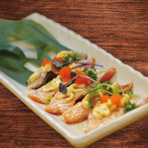 A20. Aburi Salmon with Mayo, Onion, Scallion and Ponzu Sauce (4 pcs)