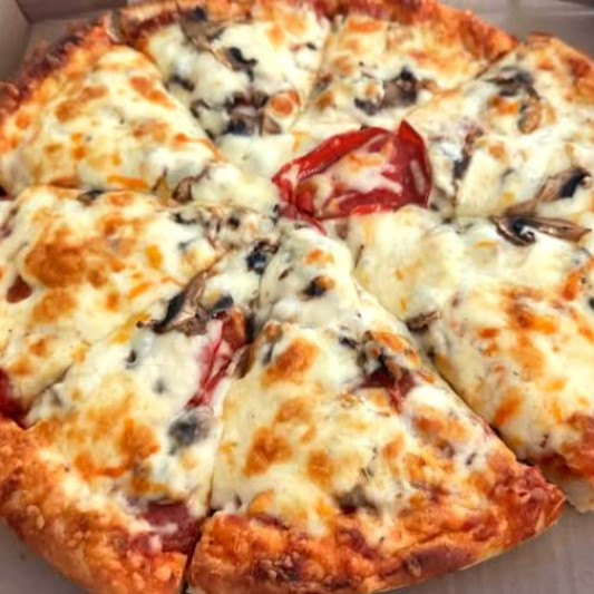 Pepperoni & Mushrooms Pizza