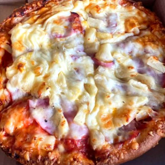 Ham & Pineapple Pizza