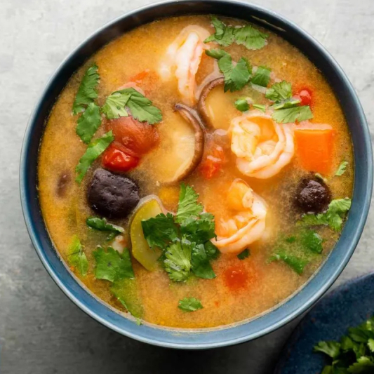 (A) Soupe tom yum aux crevettes / Shrimp Tom Yum Soup