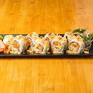 Spicy Salmon Rolls (8 pcs)