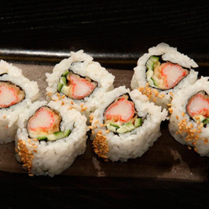 Kani Tempura Roll
