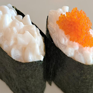 Chopped Scallop Gunkan with Tobiko