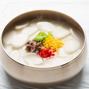 6. Rice Cake Soup (Theok Guk)