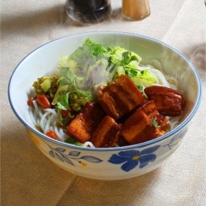 Rice Noodle Soup with Stir-Fried Pork