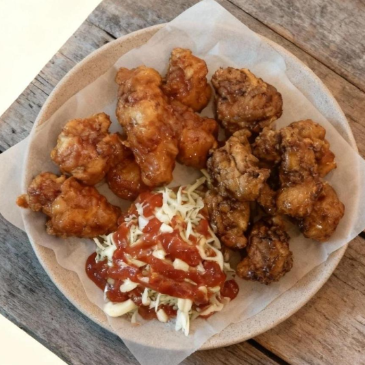 Half & Half Wings 마늘 간장 치킨윙