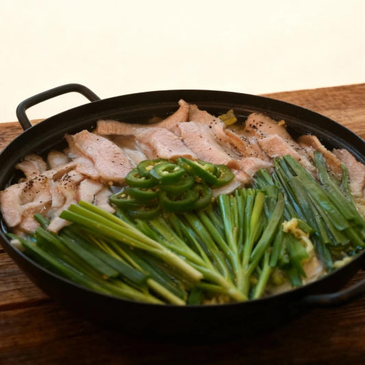 Parboiled Pork Jowl 항정숙회 