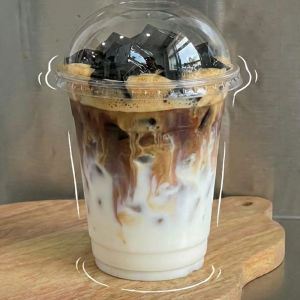 Coconut Milk Coffee with Grass Jelly