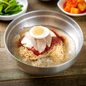 Spicy Cold Buckwheat Noodles / 비빔 냉면 