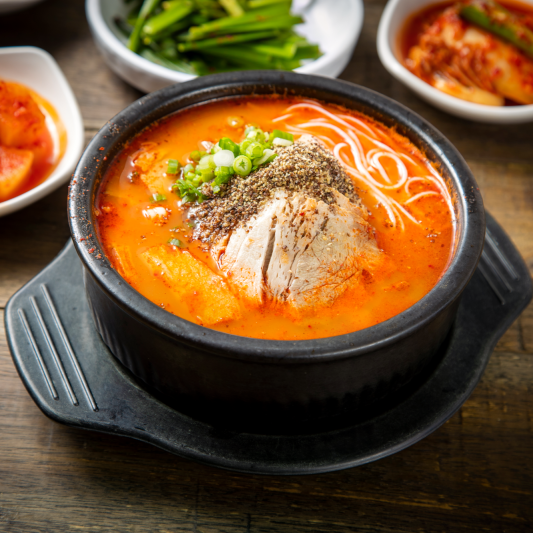 Spicy Special Pork Belly Soup / 매운 특 돼지국밥 