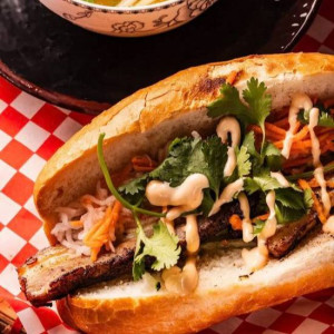 B01. Pork Banh Mi / B&aacute;nh M&igrave; with Heo