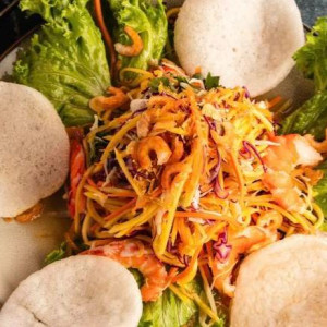 A07. Mango Salad with Shrimp / Gỏi Xo&agrave;i / 凉拌芒果
