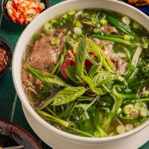 P01. House Special Pho / Phở Đặc Biệt / 特别牛肉粉