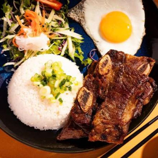 Cơm Tấm Sườn B&ograve; Nướng