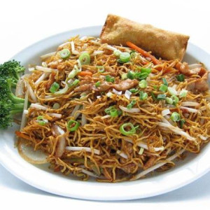 C11. Lo Mein
