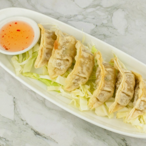 11. Potstickers (6 pcs)
