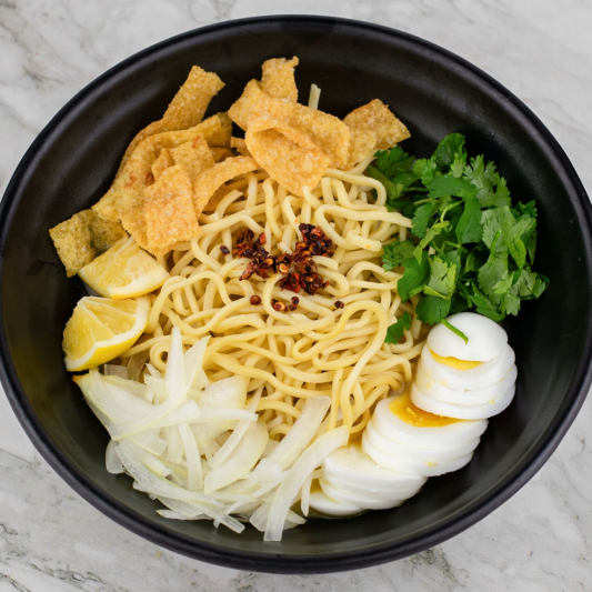 Coconut Chicken Noodles (Ohn-no-Khao Swe)