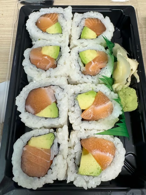 Salmon Avocado Roll