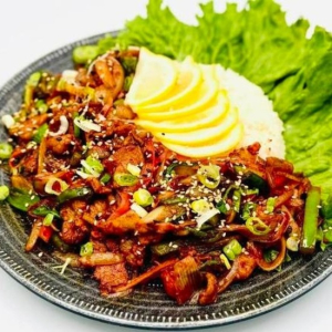 Spicy Stir-Fried Pork Rice Bowl 제육볶음 덮밥