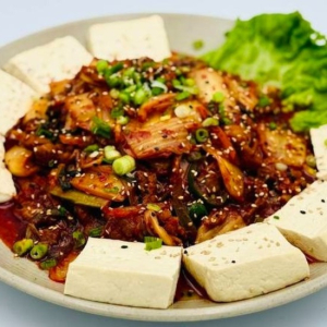 Tofu and Kimchi 두부김치 