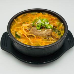 Beef Short Rib and Cabbage Soup 우거지갈비탕 