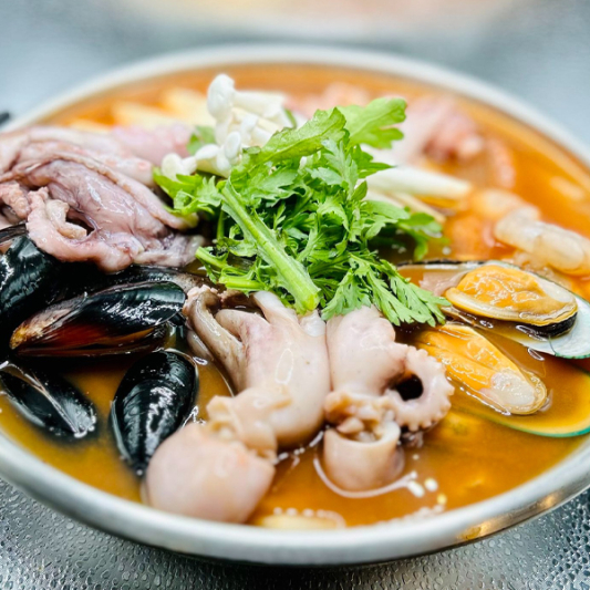 Seafood Hot Pot 해물전골