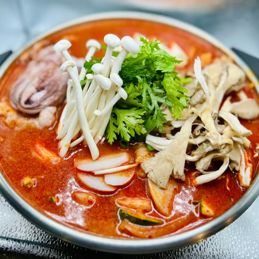 Beef and Baby Octopus Hot Pot 불낙전골 