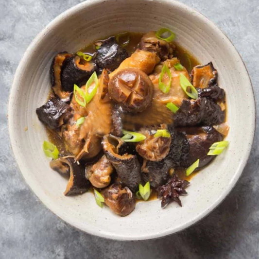 Braised Mushroom & Sea Cucumber 冬菇海参