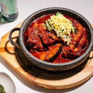 Spicy Braised Cutlass Fish 갈치조림