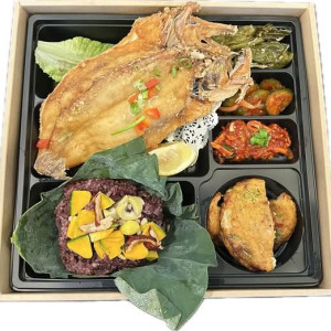 Lotus Leaf Rice Combination 연잎밥정식