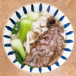 5051. Noodle Soup with Clear Broth Beef Shank, Homemade Noodles 牛腱子机制面