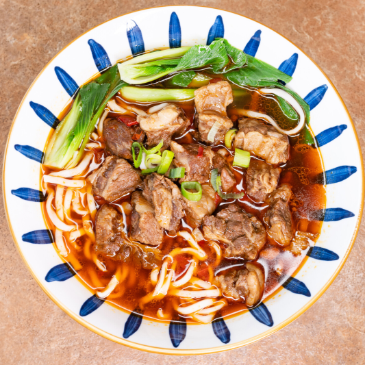5011. Noodle Soup with Sichuan Chili - Braised Beef Fingers, Homemade Noodles 红烧牛坑腩面 机制面