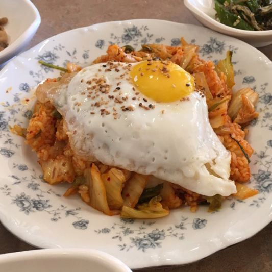 Kimchi Fried Rice 김치 볶음밥