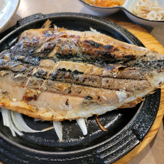 Grilled Mackerel 고등어 구이