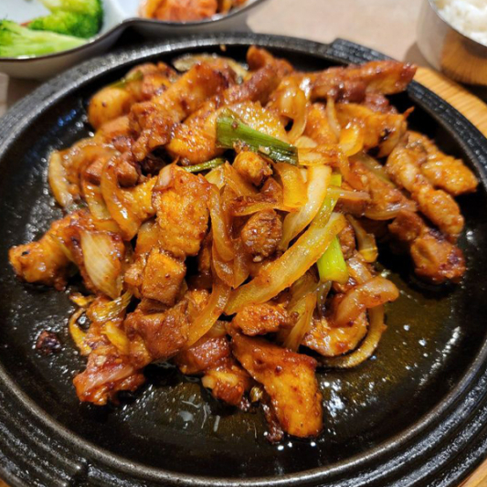 Marinated Spicy Pork Belly 매운삼겹살