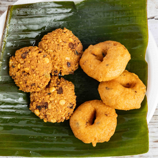 Ulundu Vadai (2 pcs)