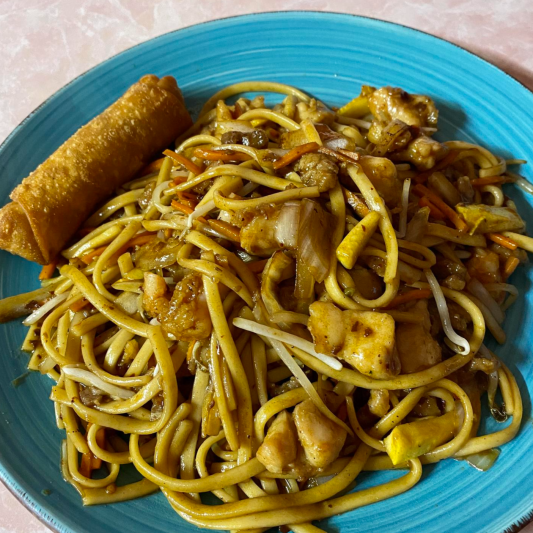 L6. Combo Lo Mein