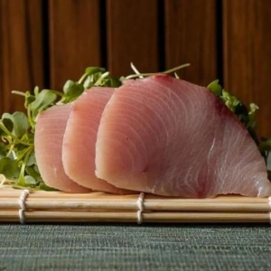 Yellowtail Sashimi (3 pcs)