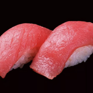 Tuna Sushi (2 pcs)
