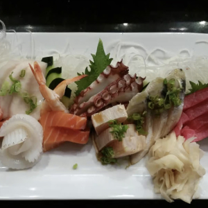 Sashimi Meal (15 pcs)