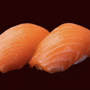 Salmon Sushi (2 pcs)