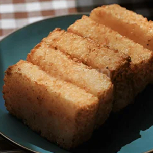 1. Deep-Fried Rice Cake / 炸年糕