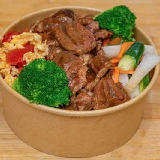 Tender Marinated Beef Shank Rice / 黄焖卤汁牛腩饭