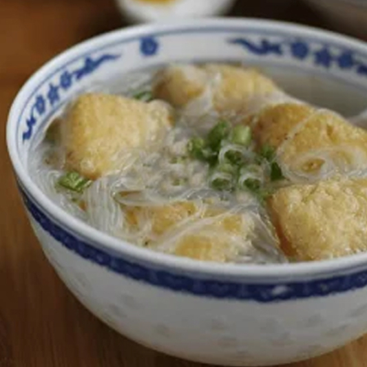 Tofu Puff with Vermicelli Soup / 油豆腐粉丝汤