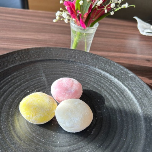 Vanilla Mochi