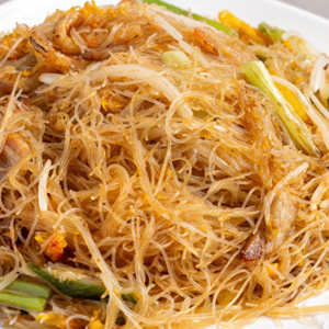 Pan-Fried Dried Scallops Rice Noodles 桂花瑤柱金鉤炒米