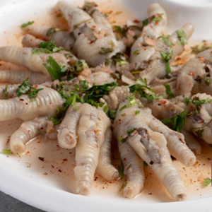 Chicken Feet in Thai Sauce 泰式鳳爪