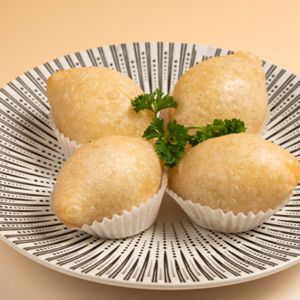 Fried Glutinous Rice Dumplings 金鈎安蝦鹹水角