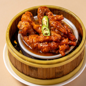 Steamed Chicken Feet in Supreme Sauce 桂林百合醬蒸鳳爪